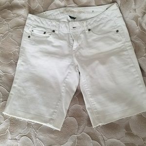 American eagle white jean Bermuda shorts